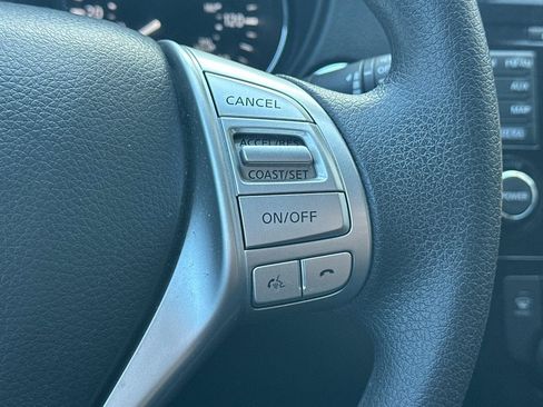 Used 2014 Nissan Rogue SV w/ SV Premium Package image 31