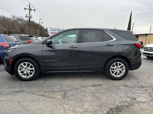 Used 2023 Chevrolet Equinox LT w/ Driver Convenience Package FWD image 2