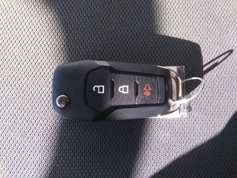 Used 2015 Ford F150 XLT w/ Equipment Group 301A Mid image 16