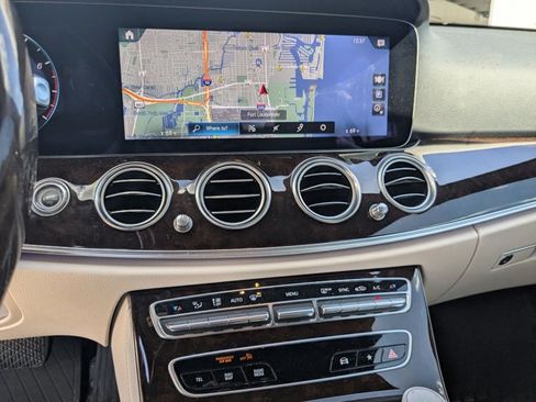 Certified 2022 Mercedes-Benz E 350 4MATIC Sedan image 9