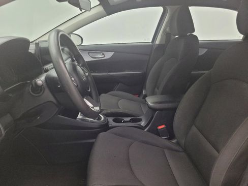 Used 2024 Kia Forte LXS image 17