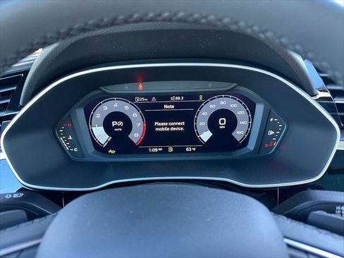 New 2025 Audi Q3 2.0T Premium image 24