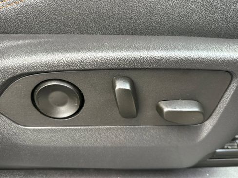 Used 2024 GMC Sierra 3500 AT4 w/ AT4 Premium Plus Package image 22