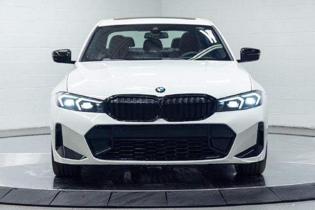 New 2026 BMW 330i xDrive Sedan w/ M Sport Package AWD/4WD image 7