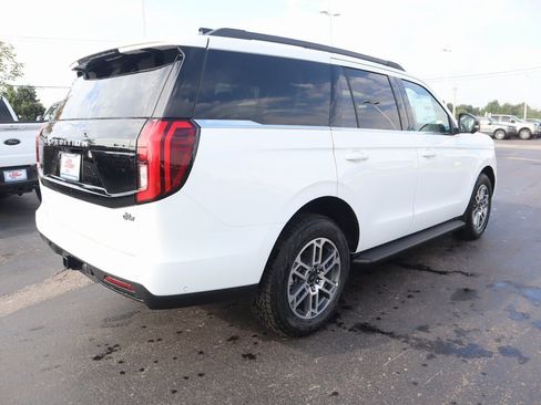 New 2025 Ford Expedition Active image 22