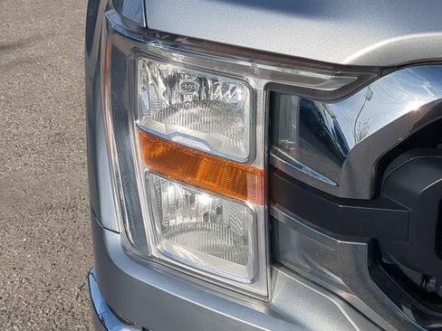 Used 2022 Ford F150 XLT w/ Trailer Tow Package image 10