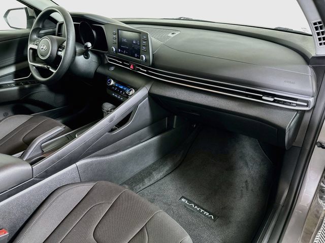 Used 2023 Hyundai Elantra SEL FWD image 26
