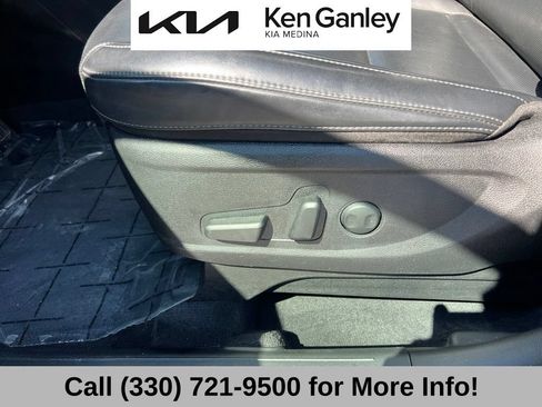Certified 2024 Kia Telluride S w/ S Sunroof Package FWD image 29