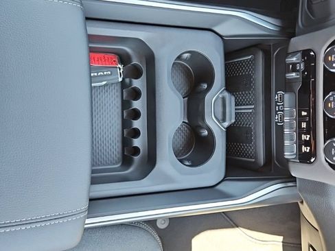 New 2026 RAM 2500 Big Horn AWD/4WD image 31