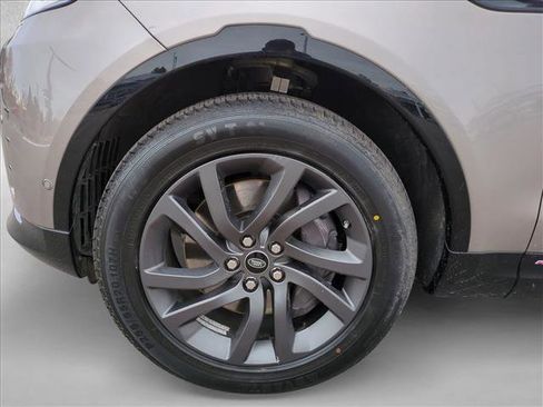 Used 2021 Land Rover Discovery S R-Dynamic image 28