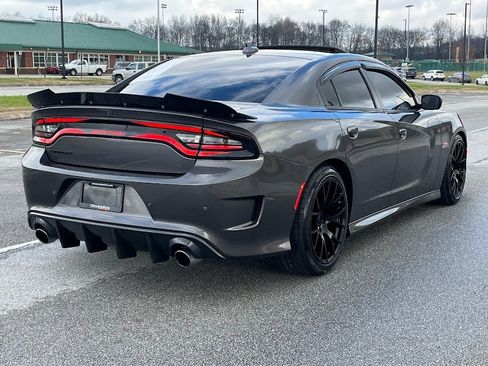 Used 2016 Dodge Charger R/T Scat Pack w/ Beats Audio Group image 21