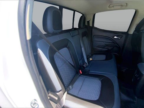 Used 2022 Chevrolet Colorado Z71 RWD image 19