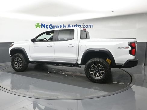 Used 2025 Chevrolet Colorado ZR2 w/ Technology Package AWD/4WD image 28