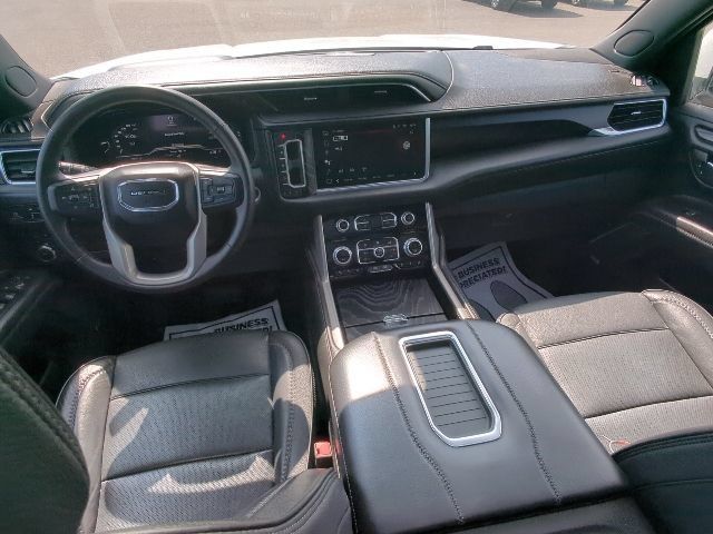Used 2023 GMC Yukon Denali AWD/4WD image 9