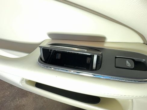 Used 2007 Jaguar XJ8 L RWD image 73