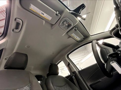 Used 2021 Chevrolet Spark LT image 28