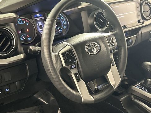 Used 2022 Toyota Tacoma SR5 image 13