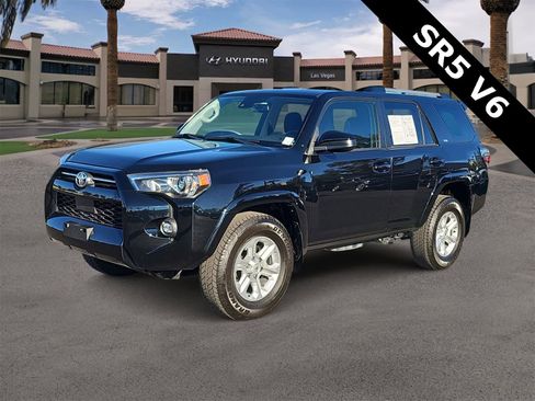 Used 2024 Toyota 4Runner SR5 image 4