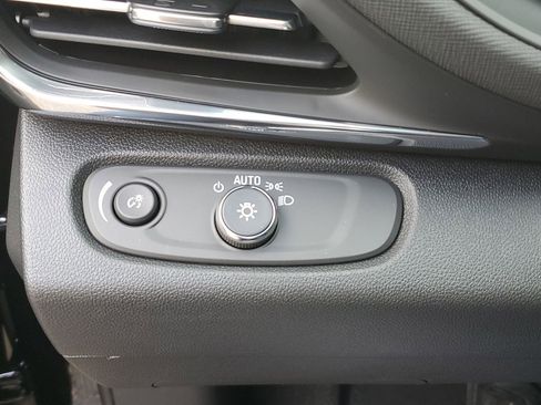 New 2025 Buick Envista Preferred w/ Advanced Safety Package image 50