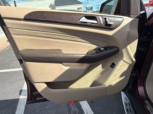 Used 2014 Mercedes-Benz ML 350 4MATIC image 9