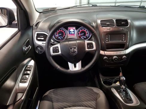 Used 2017 Dodge Journey SE w/ Blacktop Package image 14