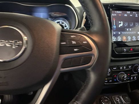 Used 2019 Jeep Cherokee High Altitude AWD/4WD image 38