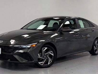 Certified 2025 Hyundai Elantra Limited