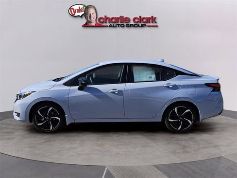 New 2025 Nissan Versa SR w/ Trunk Package image 3