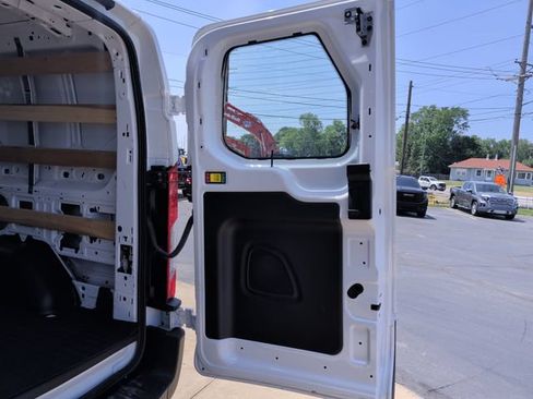 Used 2025 Ford Transit 250 Low Roof w/ Exterior Upgrade Package RWD image 30