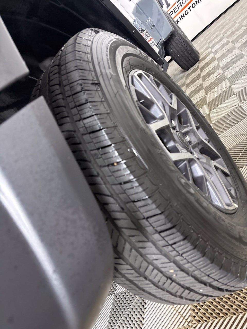 Used 2026 Jeep Wrangler Unlimited Sahara AWD/4WD image 33