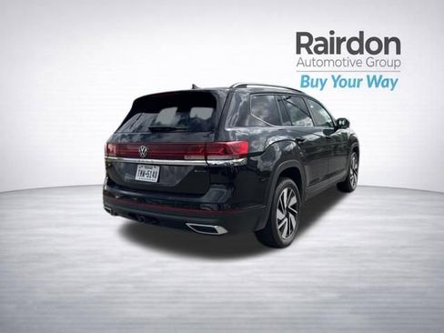 Used 2024 Volkswagen Atlas SE AWD/4WD image 7