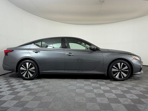 Used 2021 Nissan Altima 2.5 SL FWD image 8