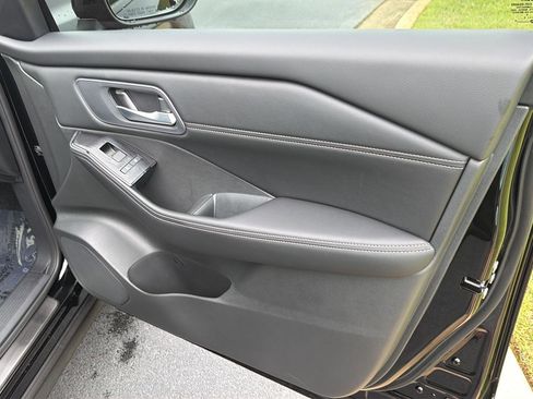 New 2026 Nissan Rogue SV FWD image 14