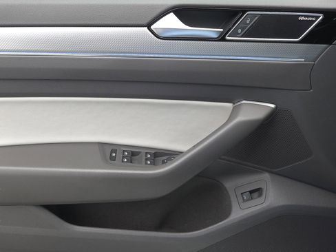 Used 2019 Volkswagen Arteon SEL Premium image 26