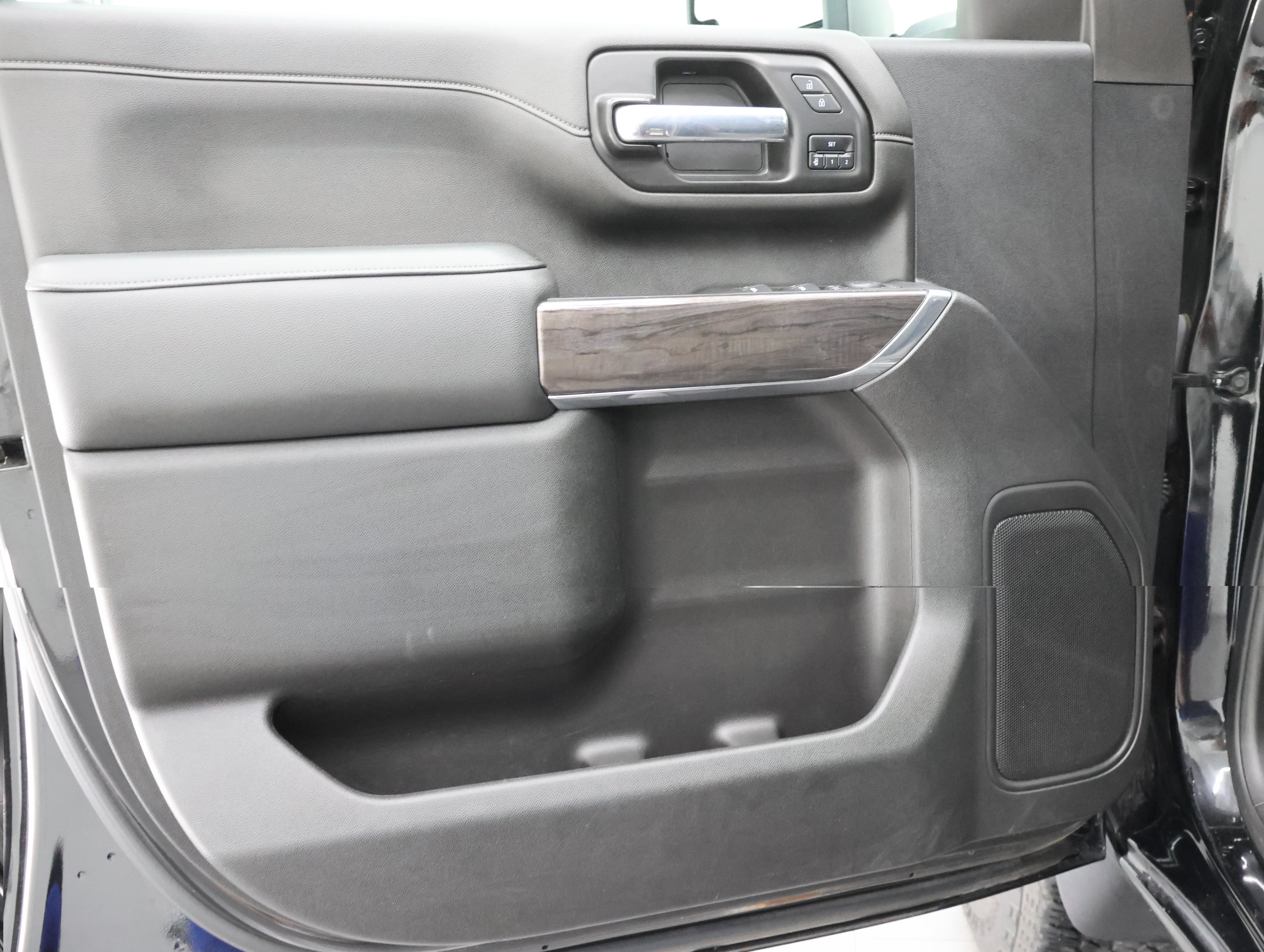 Used 2022 Chevrolet Silverado 2500 LTZ AWD/4WD image 41