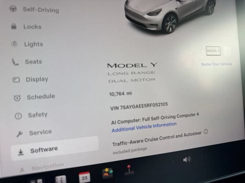 Used 2024 Tesla Model Y Long Range AWD/4WD image 15