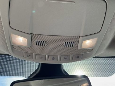 Used 2024 Ford Edge SEL image 26