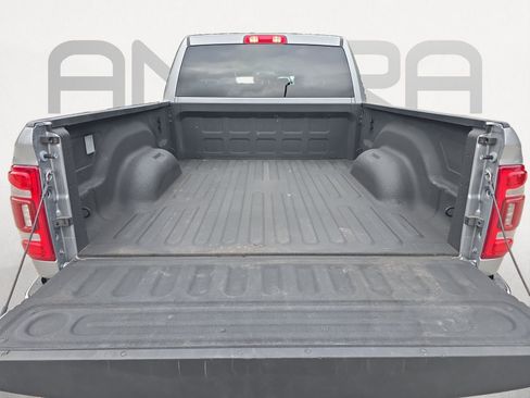 Certified 2024 RAM 2500 Tradesman w/ Chrome Appearance Group AWD/4WD image 12