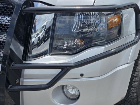 Used 2012 Ford Expedition Limited AWD/4WD image 9