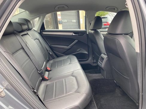 Used 2015 Volkswagen Passat 1.8T Limited Edition image 26