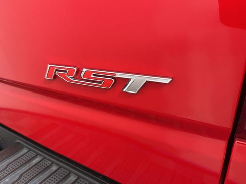 Used 2022 Chevrolet Silverado 1500 RST image 12