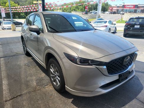 Used 2025 MAZDA CX-5 AWD 2.5 S w/ Select Package image 2