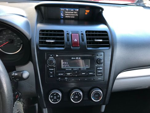 Used 2015 Subaru Forester 2.5i Premium image 17