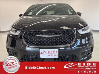 New 2026 Chrysler Pacifica Limited w/ S Appearance Package video 2