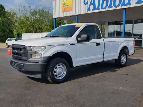 Used 2017 Ford F150 XL w/ Equipment Group 101A Mid RWD image 2