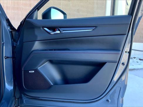 Certified 2023 MAZDA CX-5 Carbon Edition image 23