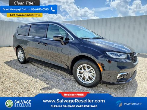 Used 2026 Chrysler Pacifica Select FWD image 5