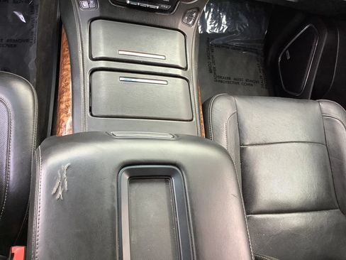 Used 2015 Chevrolet Suburban LTZ AWD/4WD image 26