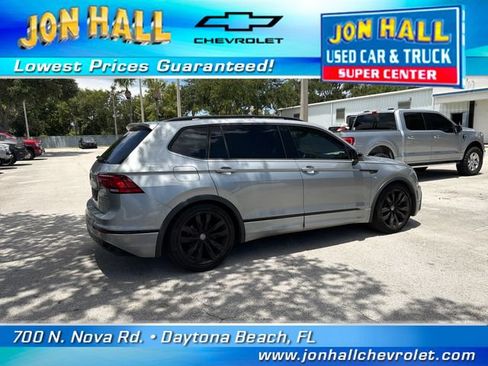 Used 2021 Volkswagen Tiguan SE R-Line AWD/4WD image 9