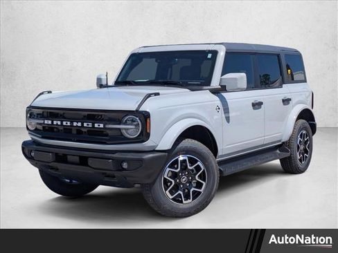 New 2026 Ford Bronco Outer Banks AWD/4WD image 1